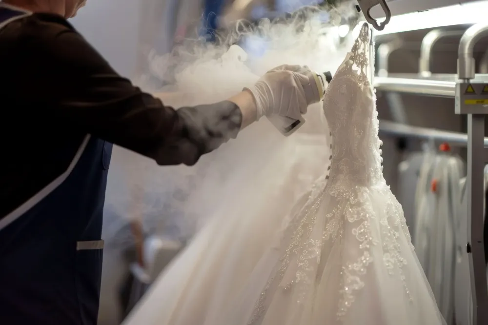 Nettoyage robe de mariée à Saint-Paul